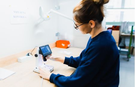 1E8A4672-2-optische inspektion_Leiste