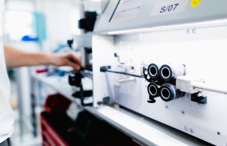 1E8A4701-schneiden und abisolieren_Leiste